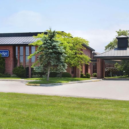 Travelodge By Wyndham Chatham Exterior photo